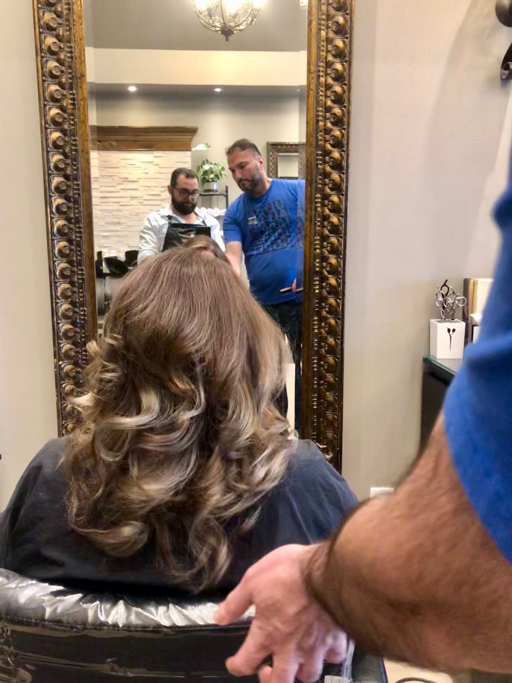 La Moda Hair Studio Beauty & Spa Inc | 3055 Dundas St W Unit 6, Mississauga, ON L5L 3R8, Canada | Phone: (905) 607-3030