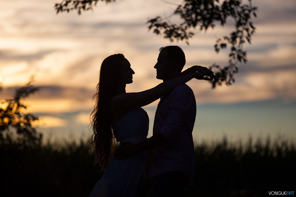 Vongue Art Photography | 194 Humberside Ave, Toronto, ON M6P 1K6, Canada | Phone: (437) 240-1942