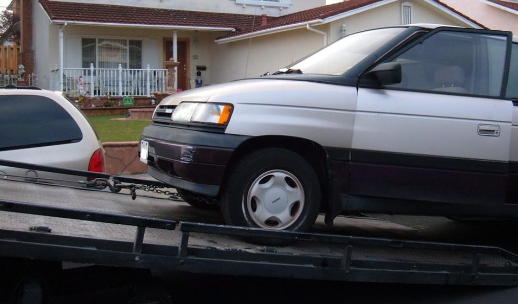 BARRHAVEN TOWING | 2501 Greenbank Rd, Nepean, ON K2J 4Y6, Canada | Phone: (613) 890-9999