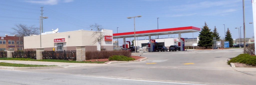 Esso | 520 Dundas St W, Oakville, ON L6H 6Y3, Canada | Phone: (905) 257-8350