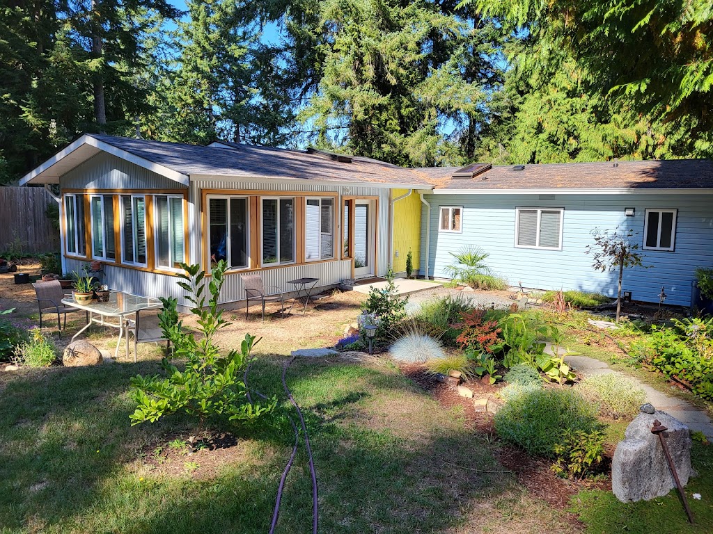 Forest Meadow Guest Suite | 1910 Greenwood Cres, Comox, BC V9M 4B1, Canada | Phone: (250) 218-7913