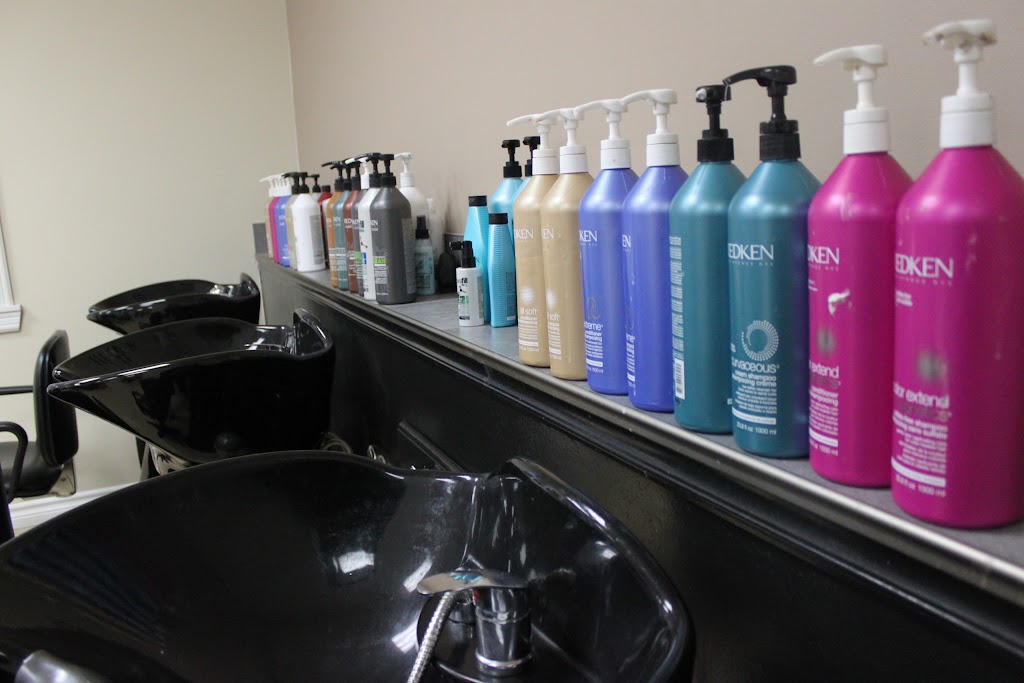 Hairacys | 19 Pettingill Rd, Quispamsis, NB E2E 6B1, Canada | Phone: (506) 847-3536
