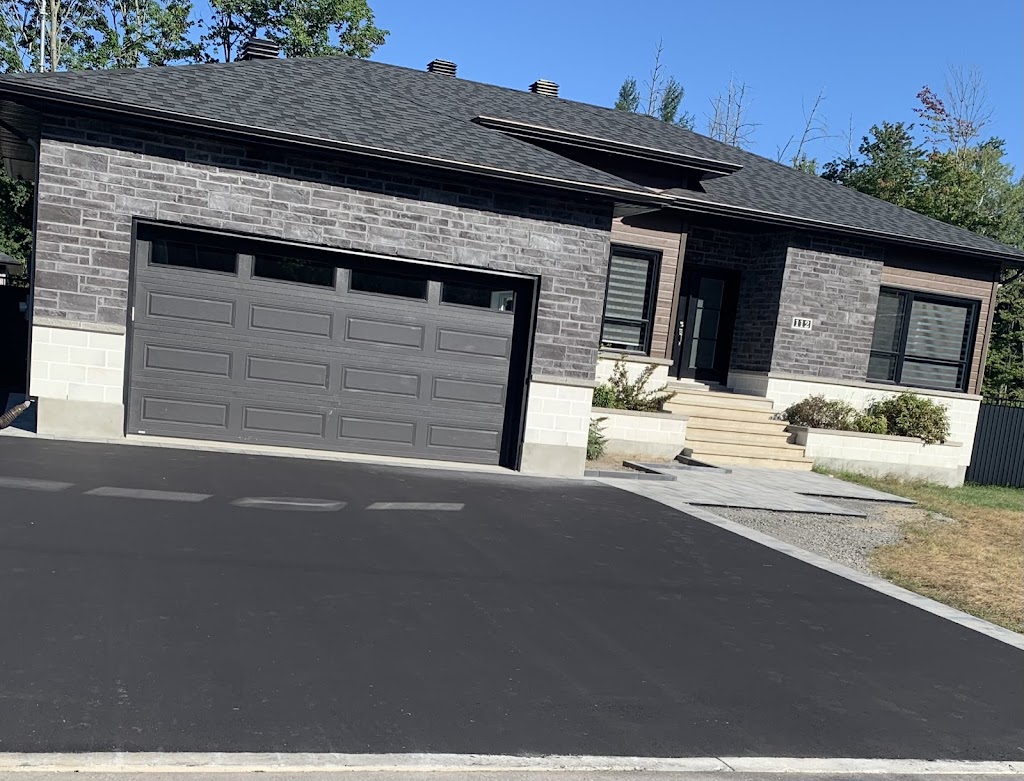 Service de béton expert | 280 Rue Séraphin, Sainte-Adèle, QC J8B 0H8, Canada | Phone: (450) 712-6600