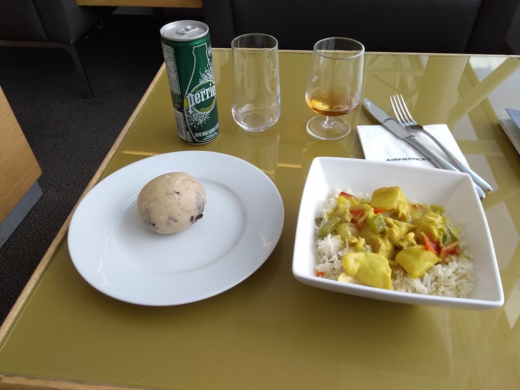 Air France-KLM lounge | Aéroport international Pierre-Elliott-Trudeau, 975 boul. Roméo-Vachon N, Dorval, QC H4Y 1H1, Canada | Phone: (800) 667-2747