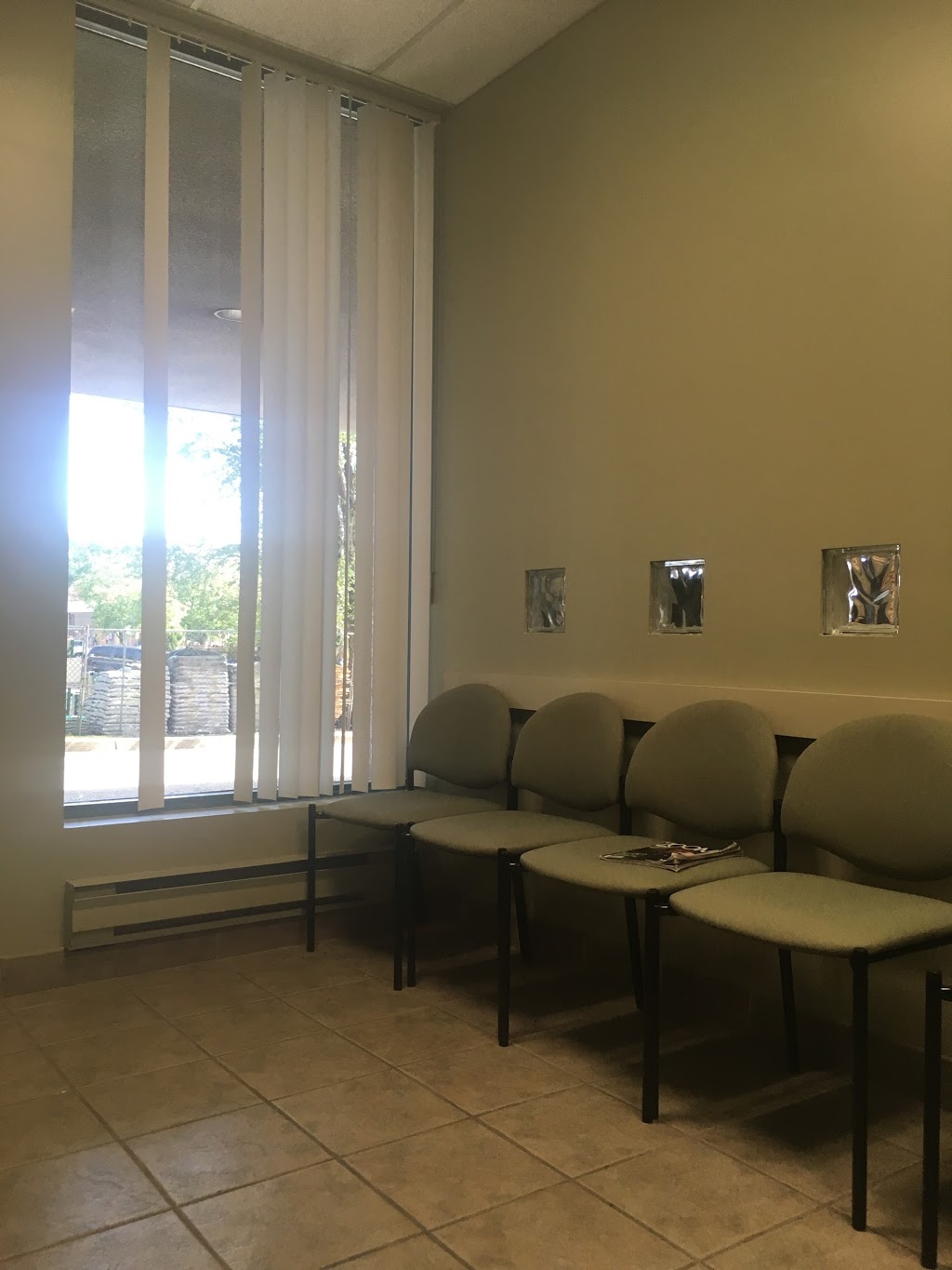 Dixie X-Ray Associates | 1420 Burnhamthorpe Rd E, Mississauga, ON L4X 2Z9, Canada | Phone: (905) 624-3869