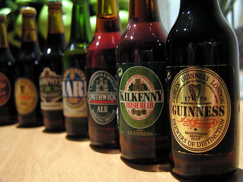 Bugsys Irish Pub | 1235 Main St N, Moose Jaw, SK S6H 6M4, Canada | Phone: (306) 692-8479