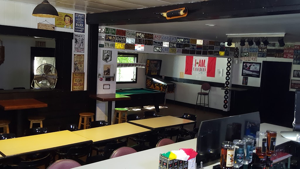 Clive Hotel | 5102 50th St, Clive, AB T0C 0Y0, Canada | Phone: (403) 784-3334