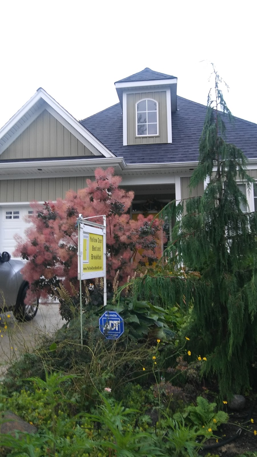 Yellow Door Bed and Breakfast | 254 Elmwood Ave, Crystal Beach, ON L0S 1B0, Canada | Phone: (289) 377-8409