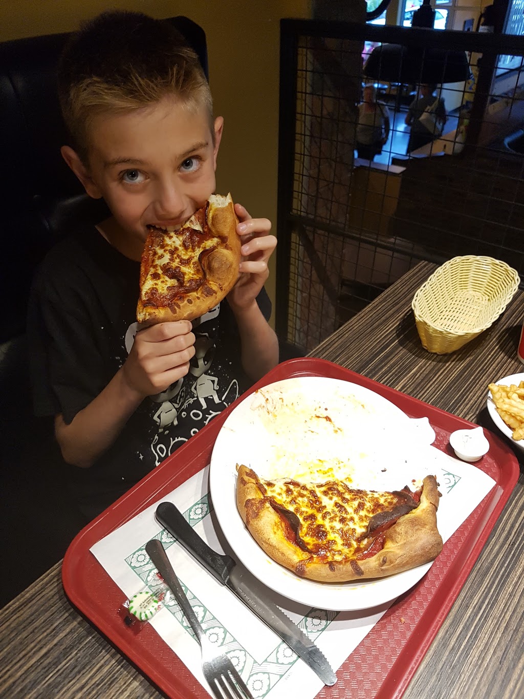 Johnny Resto | 8 QC-249, Windsor, QC J1S 2T7, Canada | Phone: (819) 845-5659