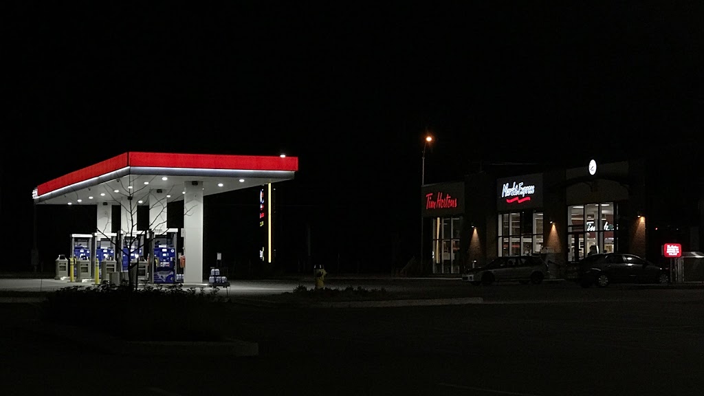 Esso Marché Express des Prés-Verts | 995 Boulevard des Prés-Verts, La Prairie, QC J5R 0R3, Canada | Phone: (450) 659-5211