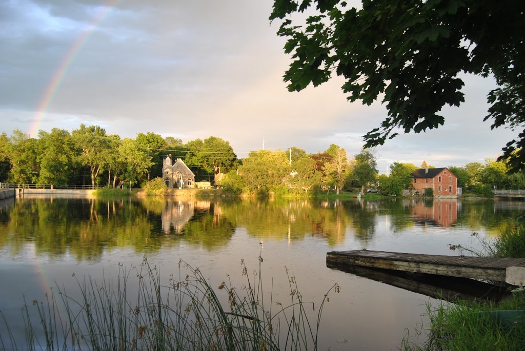 The Old Mill Manor | 104 Old Mill Ln, Almonte, ON K0A 1A0, Canada | Phone: (613) 257-9477