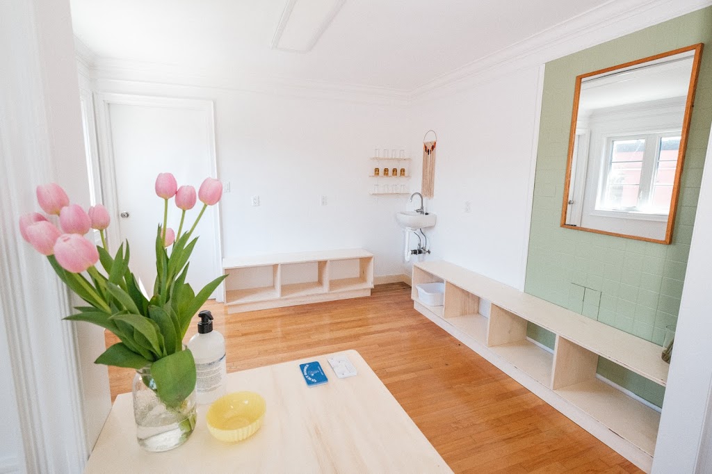 Quiet Bodies | 137 Queen St E, Mississauga, ON L5G 1N1, Canada | Phone: (647) 693-3882
