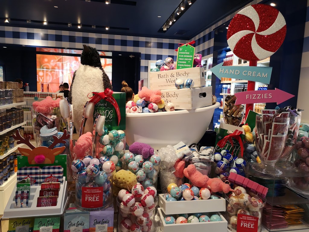 Bath Body Works 1 Bass Pro Mills Dr Concord On L4k 5w4 Canada Bath Body Works 1 Bass Pro Mills Dr Concord On L4k 5w4 Canada