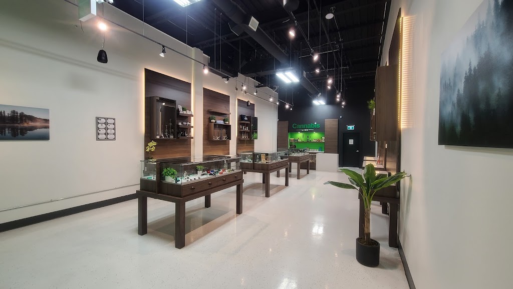 Cannabis Link Sherwood | 1225 Wonderland Rd N #40A, London, ON N6G 2V9, Canada | Phone: (519) 657-4747