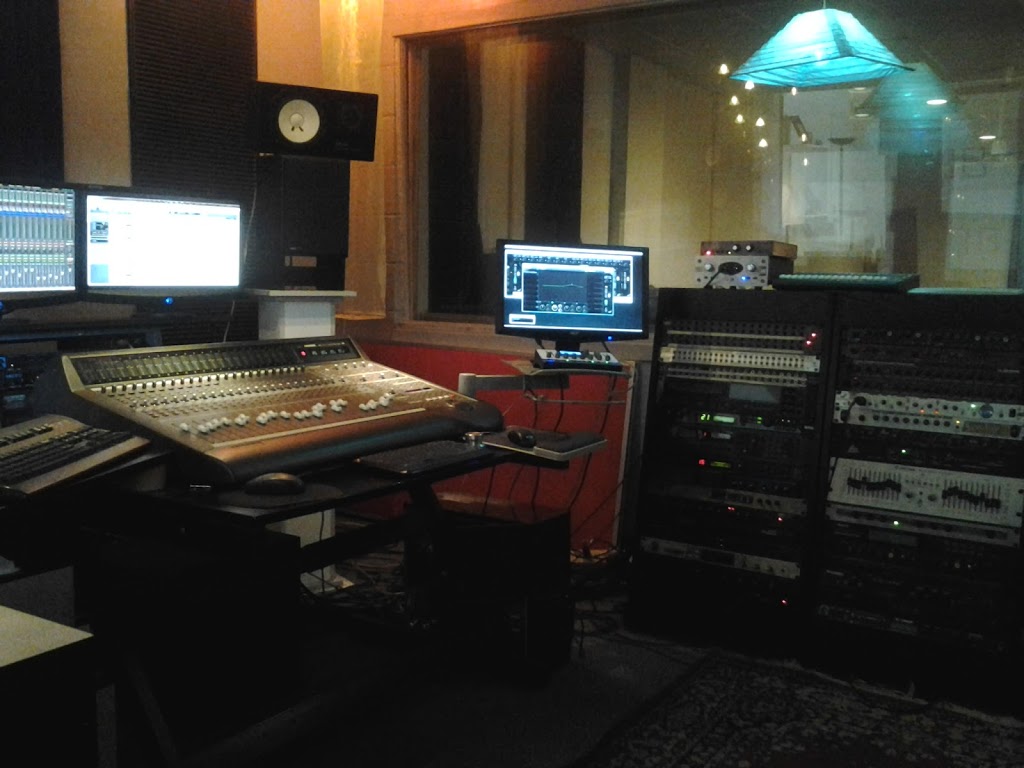 Studio Créason | 5221 Rue Berri, Montréal, QC H2J 2S4, Canada | Phone: (514) 273-9559