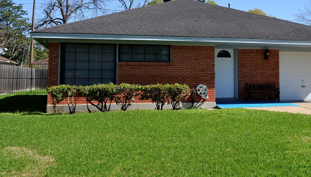 JW Lawn Maintenance Inc. | 77 Beverly Glen Dr, Lynden, ON L0R 1T0, Canada | Phone: (519) 754-3924