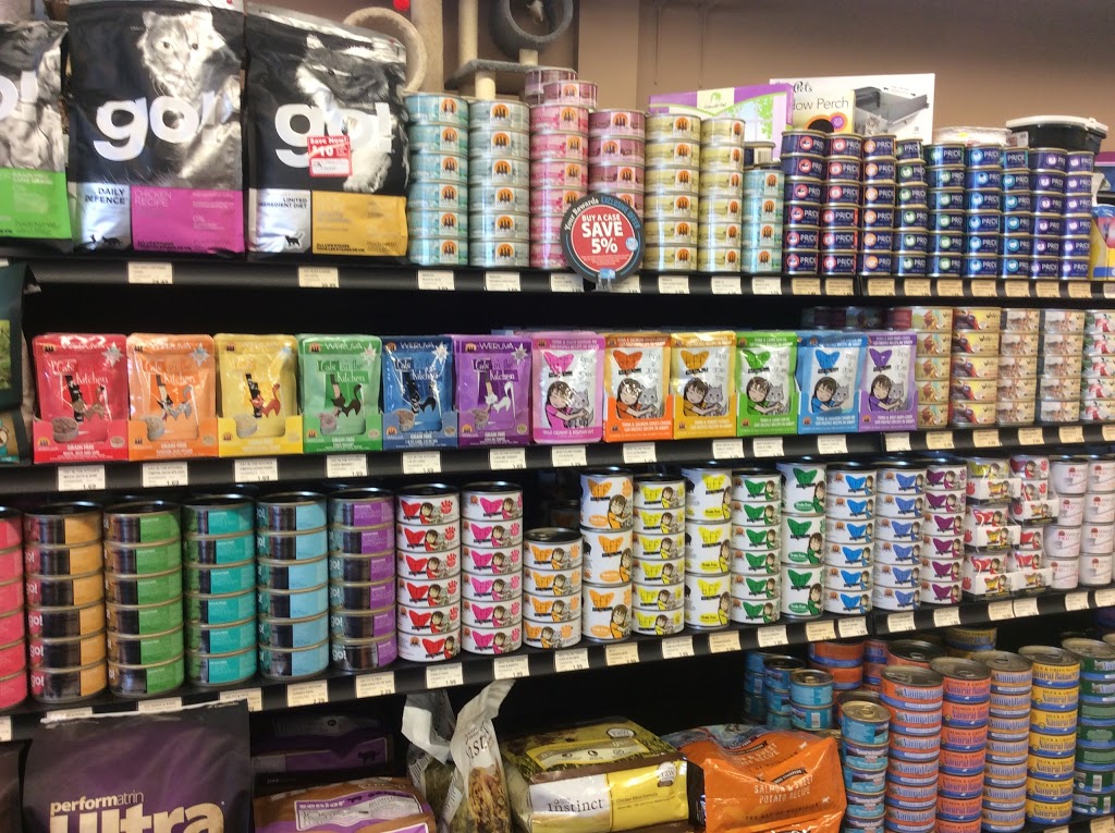 Pet Valu | 24018 Woodbine Ave, Keswick, ON L4P 3E9, Canada | Phone: (905) 989-2503
