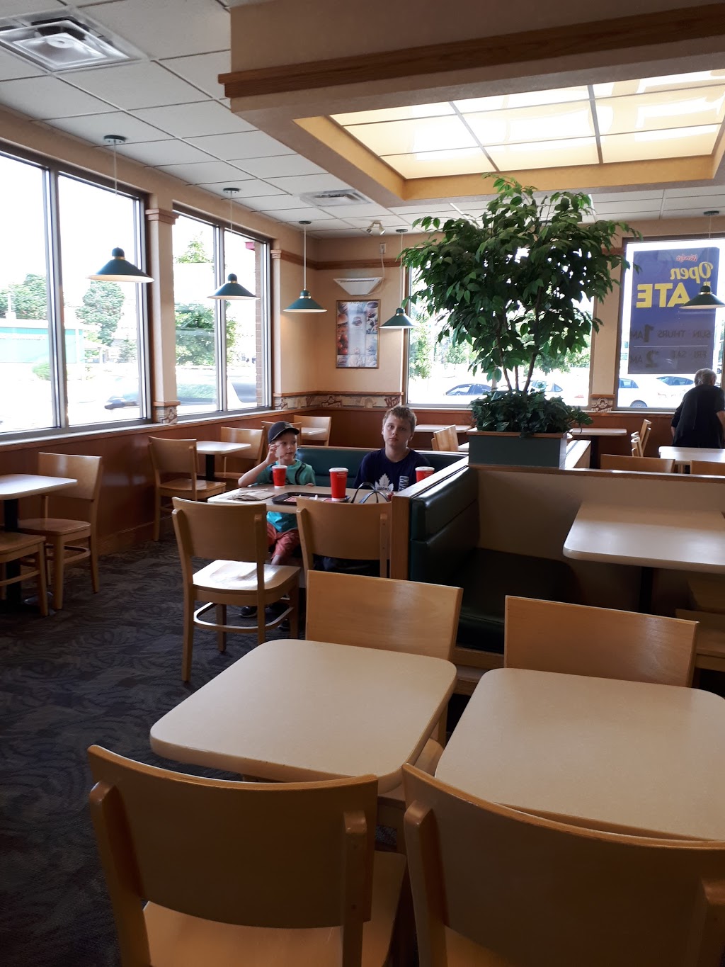 Wendys | 78 Icomm Dr, Brantford, ON N3S 2X5, Canada | Phone: (519) 753-7708