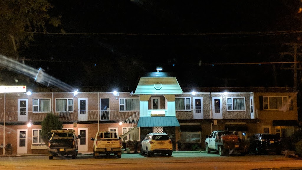 Rosetown Motel (1991) | Hwy 7 &, Main St, Rosetown, SK S0L 2V0, Canada | Phone: (306) 882-2212