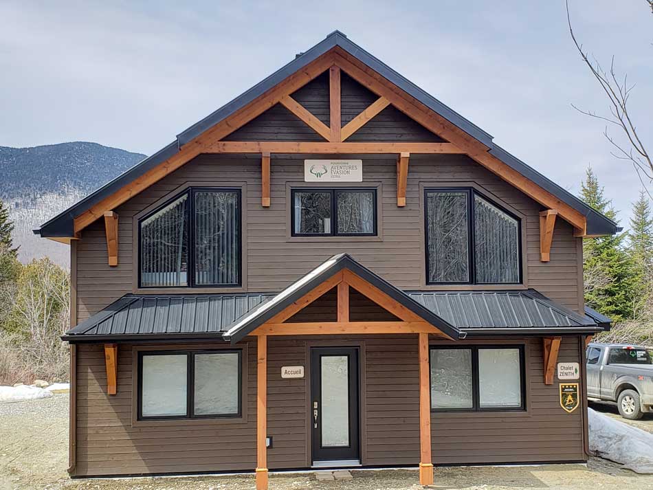 Chalet Zénith | 3190 Route Chesham, Notre-Dame-des-Bois, QC G0Y 1E1, Canada | Phone: (819) 583-5470