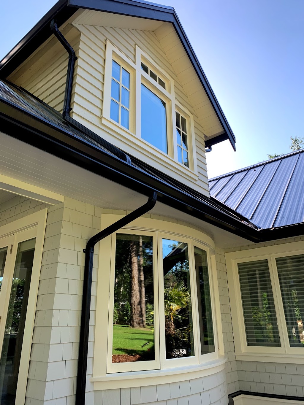 Green Island Painting | 3351 Turnstone Dr, Victoria, BC V9C 0B4, Canada | Phone: (250) 418-5773