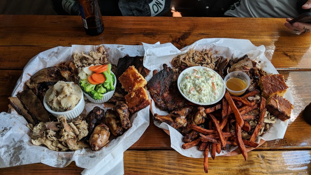 Boones Hillside BBQ | 3997 Lower Mountain Rd, Lockport, NY 14094, USA | Phone: (716) 531-1287