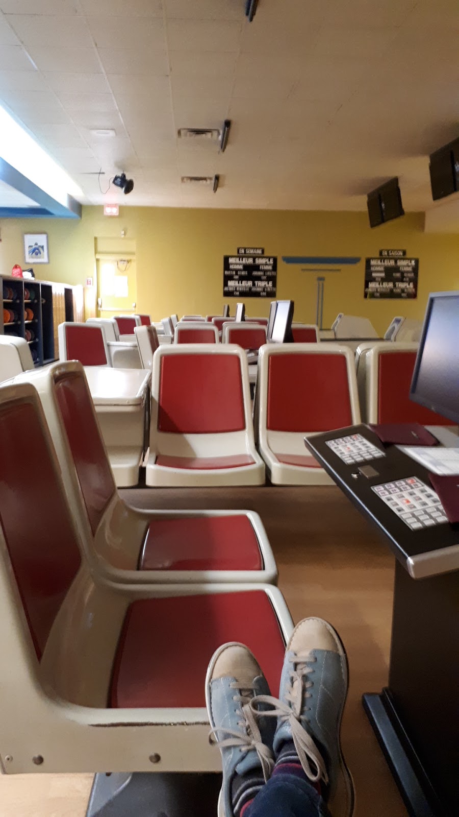 Salon de Quilles St-Raymond Inc | 750 Côte Joyeuse, Saint-Raymond, QC G3L 4B1, Canada | Phone: (418) 337-8090