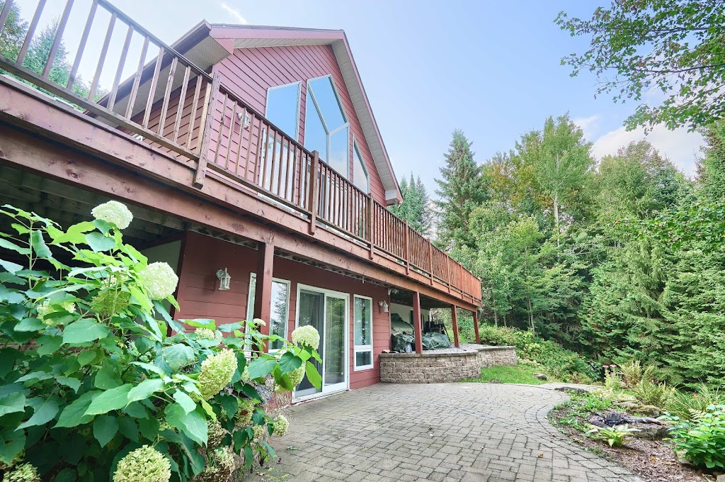 Frederic Synnett REMAX Direct Courtier immobilier | 144 Mnt Lafontaine, Montpellier, QC J0V 1M0, Canada | Phone: (819) 635-7993