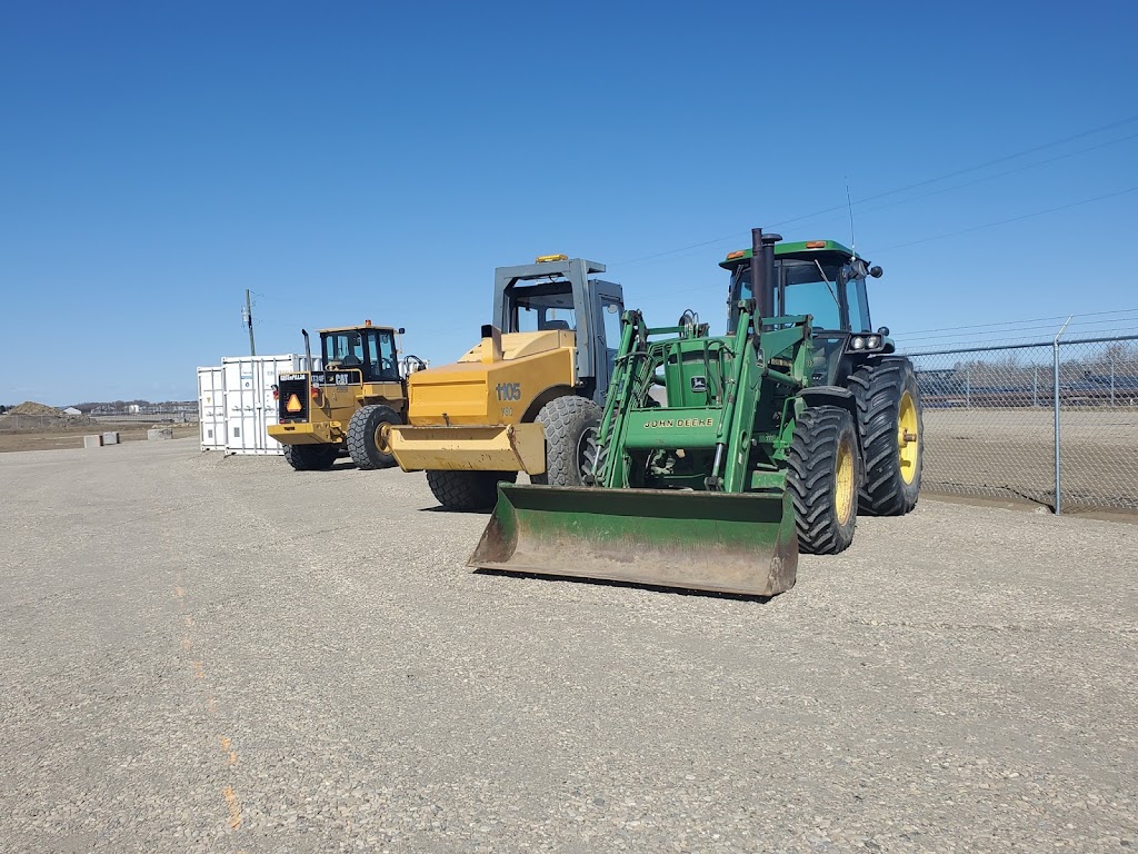QE2 RV Storage | 431043, Range Rd 261, Ponoka, AB T4J 1J8, Canada | Phone: (403) 783-3918