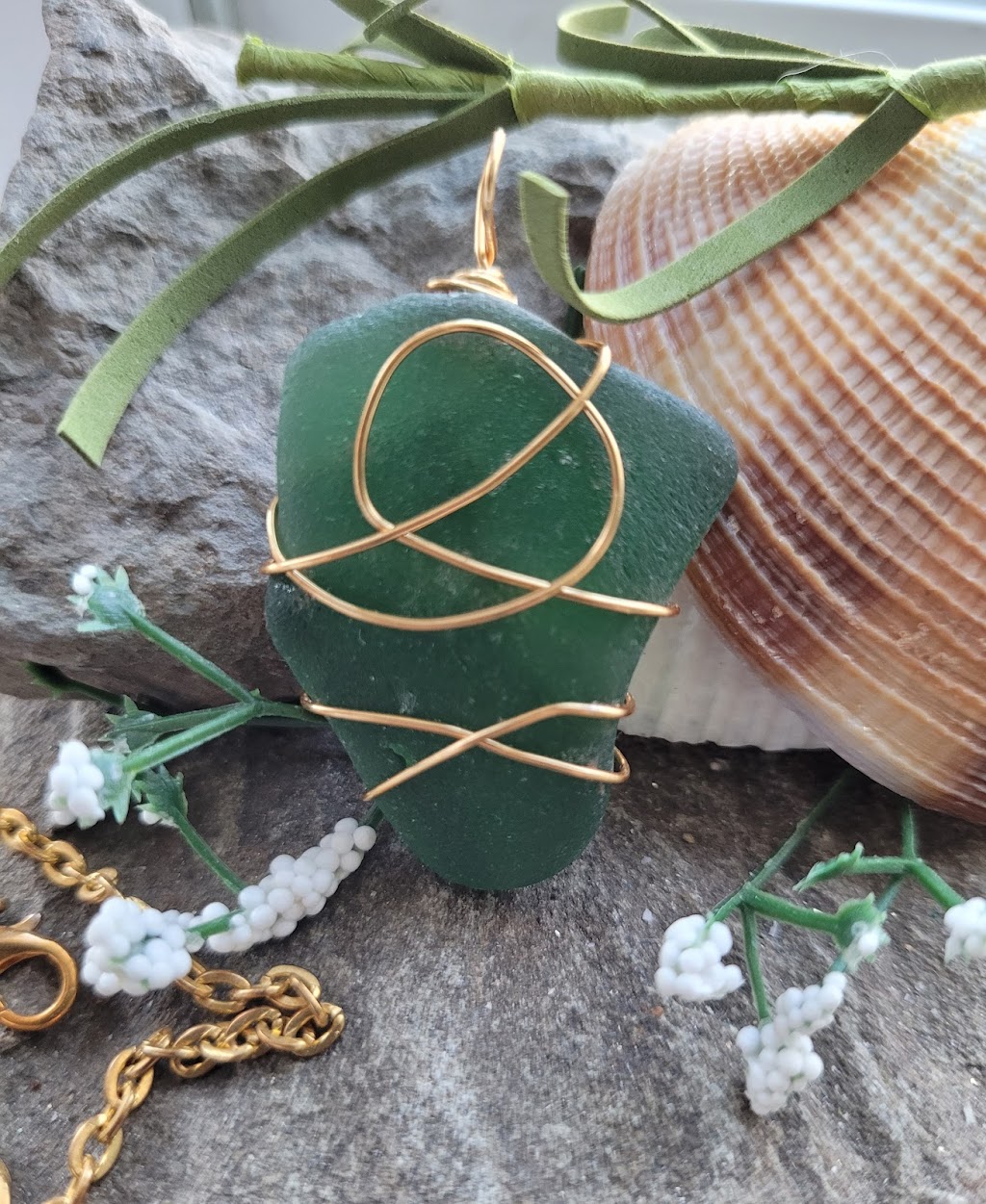 Shannon’s Seaglass Collections | 17390 Rue Antoine-Faucon, Pierrefonds, QC H9J 3S9, Canada | Phone: (514) 626-7812