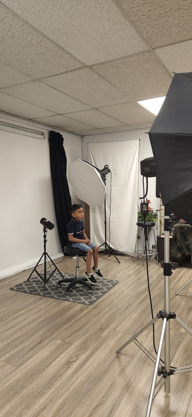 Nice Photo Studio | 10240 152 St, Surrey, BC V3R 6N7, Canada | Phone: (604) 588-8267