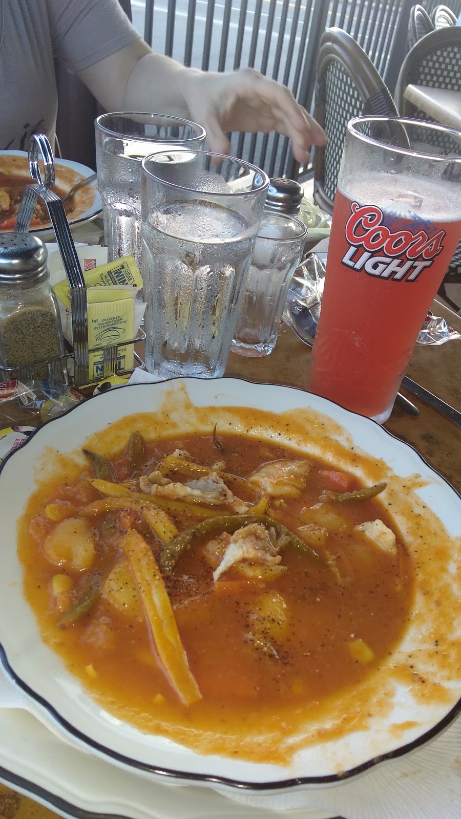 Restaurant Bouff-Ti-Fail | 293 Boulevard Fiset, Sorel-Tracy, QC J3P 3P9, Canada | Phone: (450) 742-3254