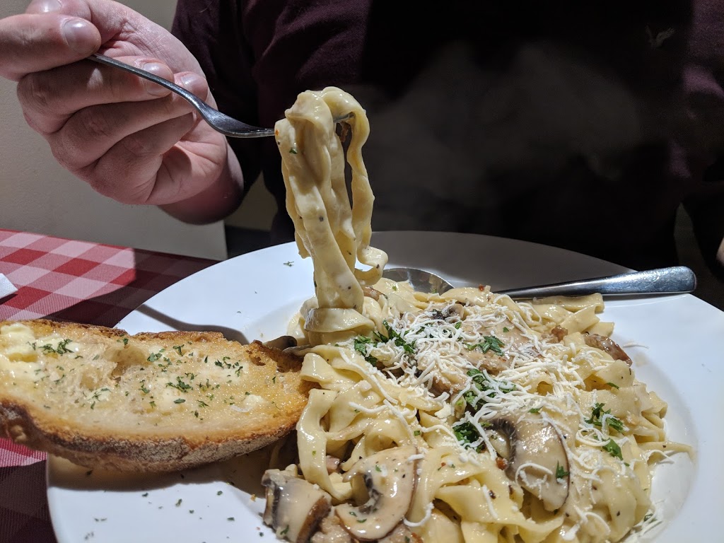 Amici Restaurant | 30 Glamis Rd A4B, Cambridge, ON N1R 7H5, Canada | Phone: (519) 624-8984