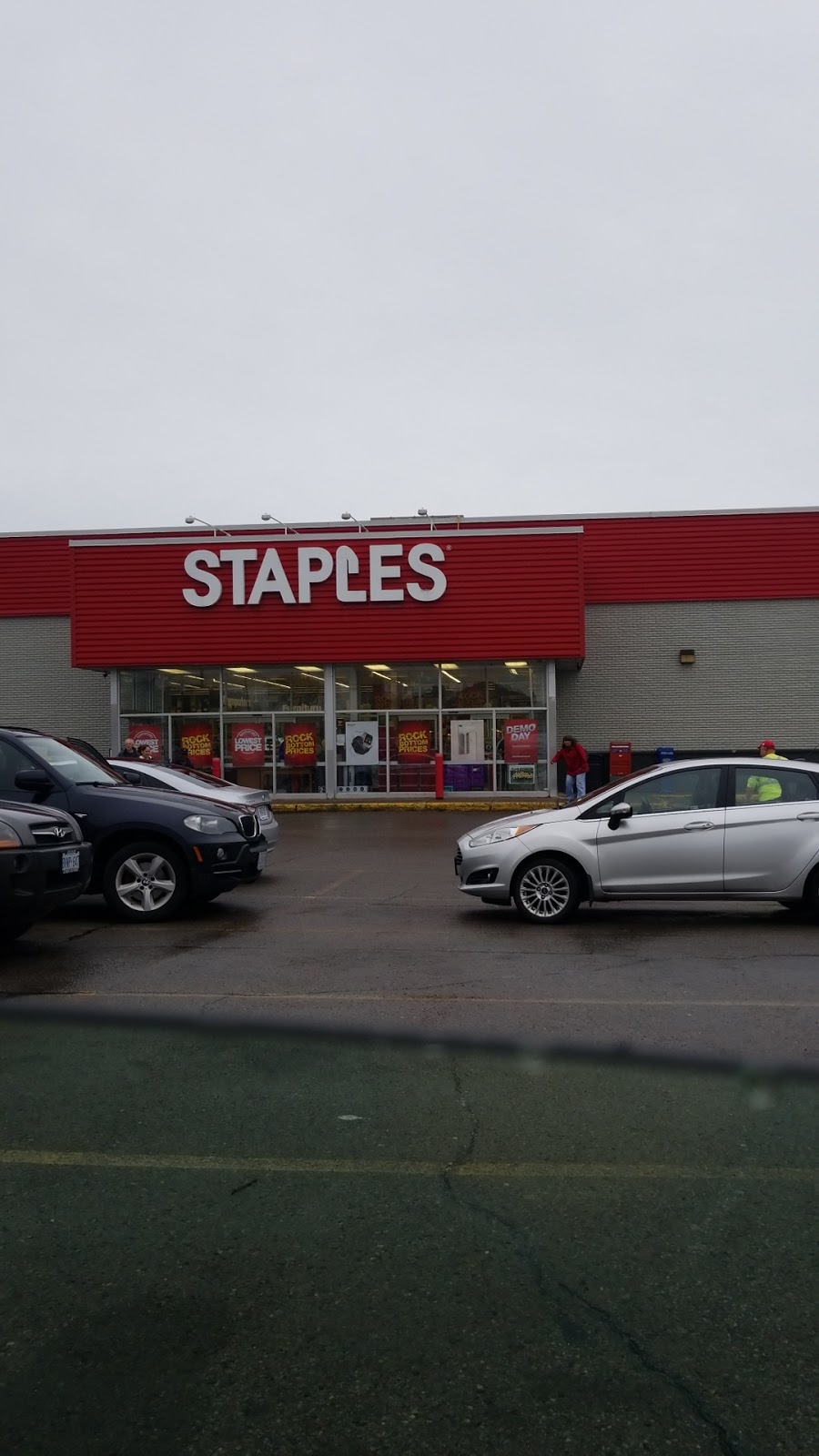 Staples | 1025 Elgin St W, Cobourg, ON K9A 5W4, Canada | Phone: (905) 377-0458