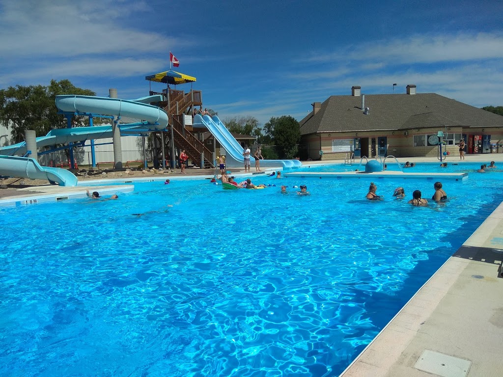 Winkler Aquatic Centre | 580 Park St, Winkler, MB R6W 1B2, Canada | Phone: (204) 325-8212