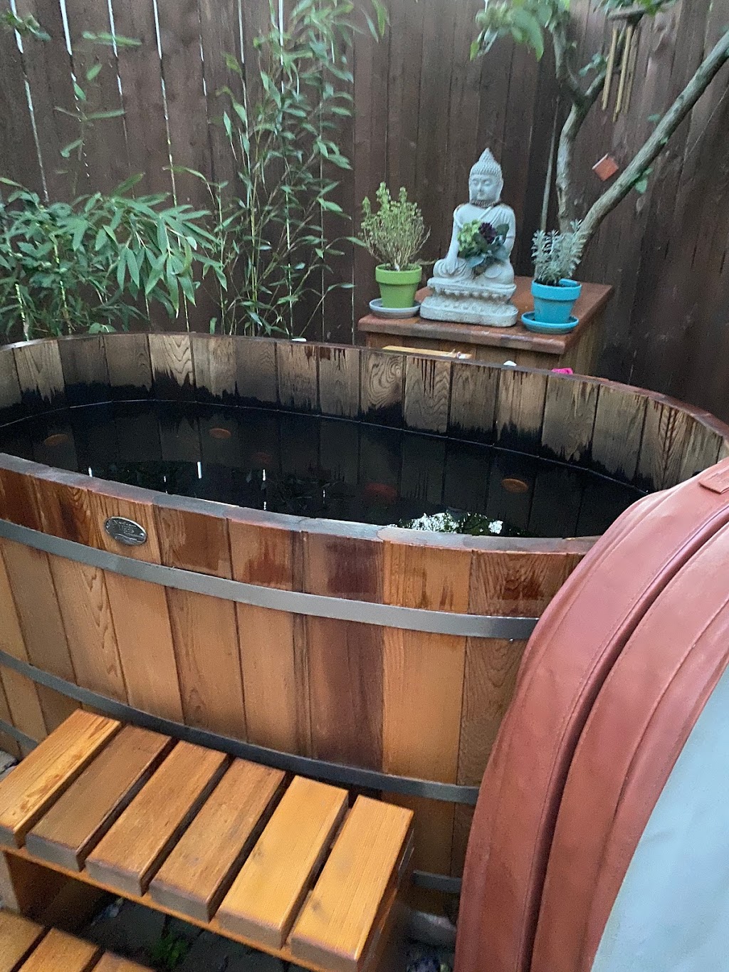 Northern Lights Cedar Tubs | 835 Kapelus Dr, West Saint Paul, MB R4A 5A4, Canada | Phone: (800) 759-8990