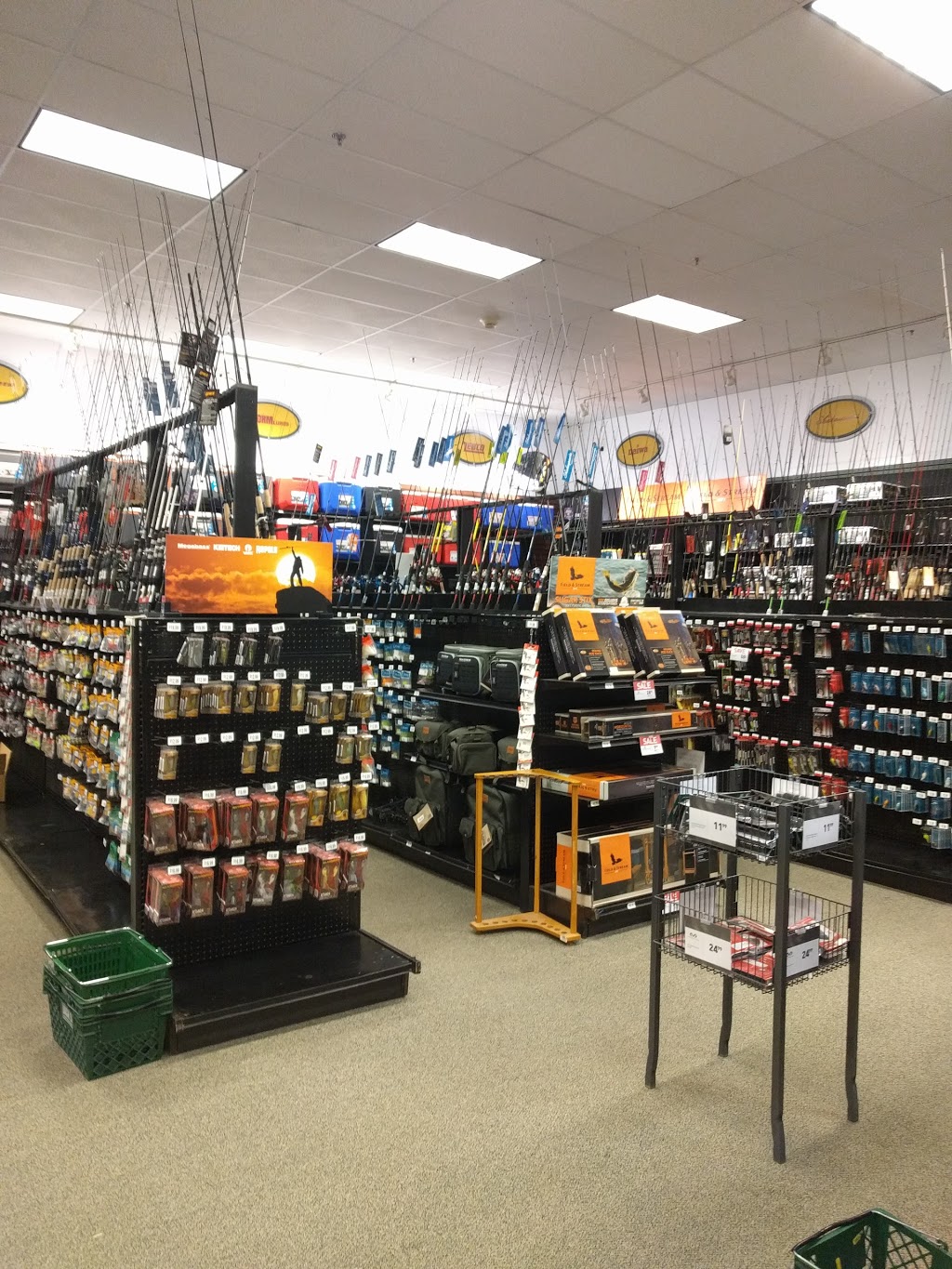 DICKS Sporting Goods | 5105 Transit Rd, Williamsville, NY 14221, USA | Phone: (716) 565-0417