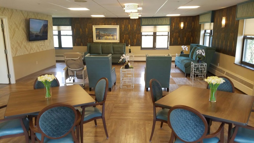 Comprehensive Rehab and Nursing Center at Williamsville | 147 Reist St, Williamsville, NY 14221, USA | Phone: (716) 633-5400