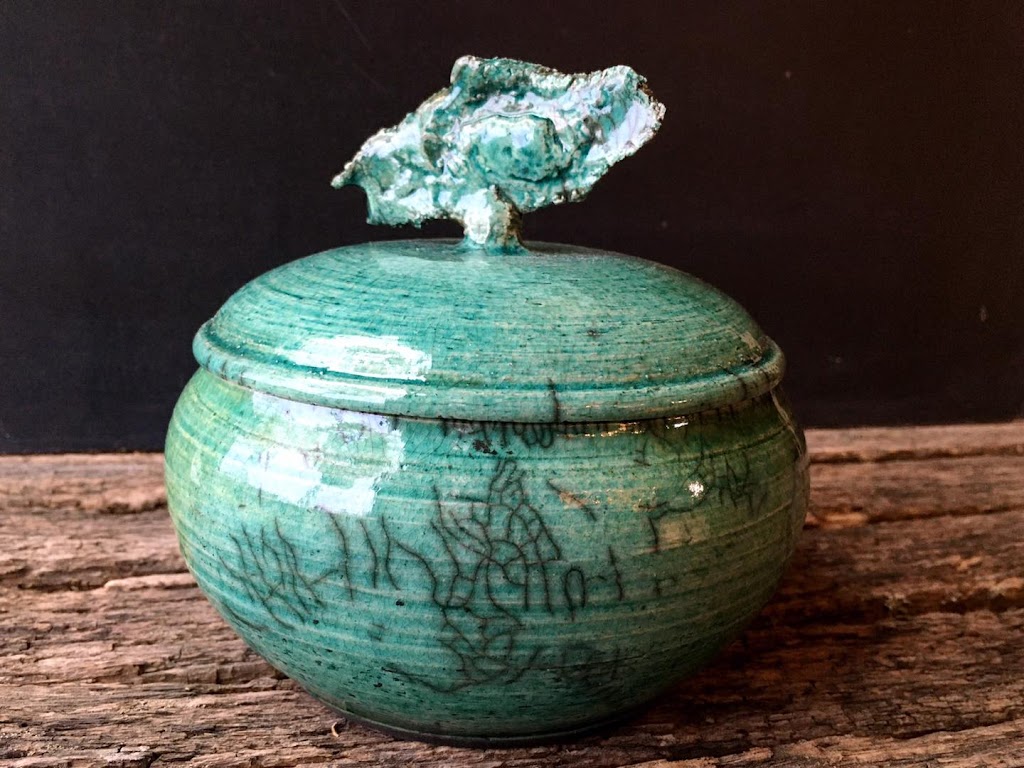 Robin Badger & Robert Chartier Pottery | 67 Chem. Bailey, Bolton-Ouest, QC J0E 2T0, Canada | Phone: (450) 242-2836