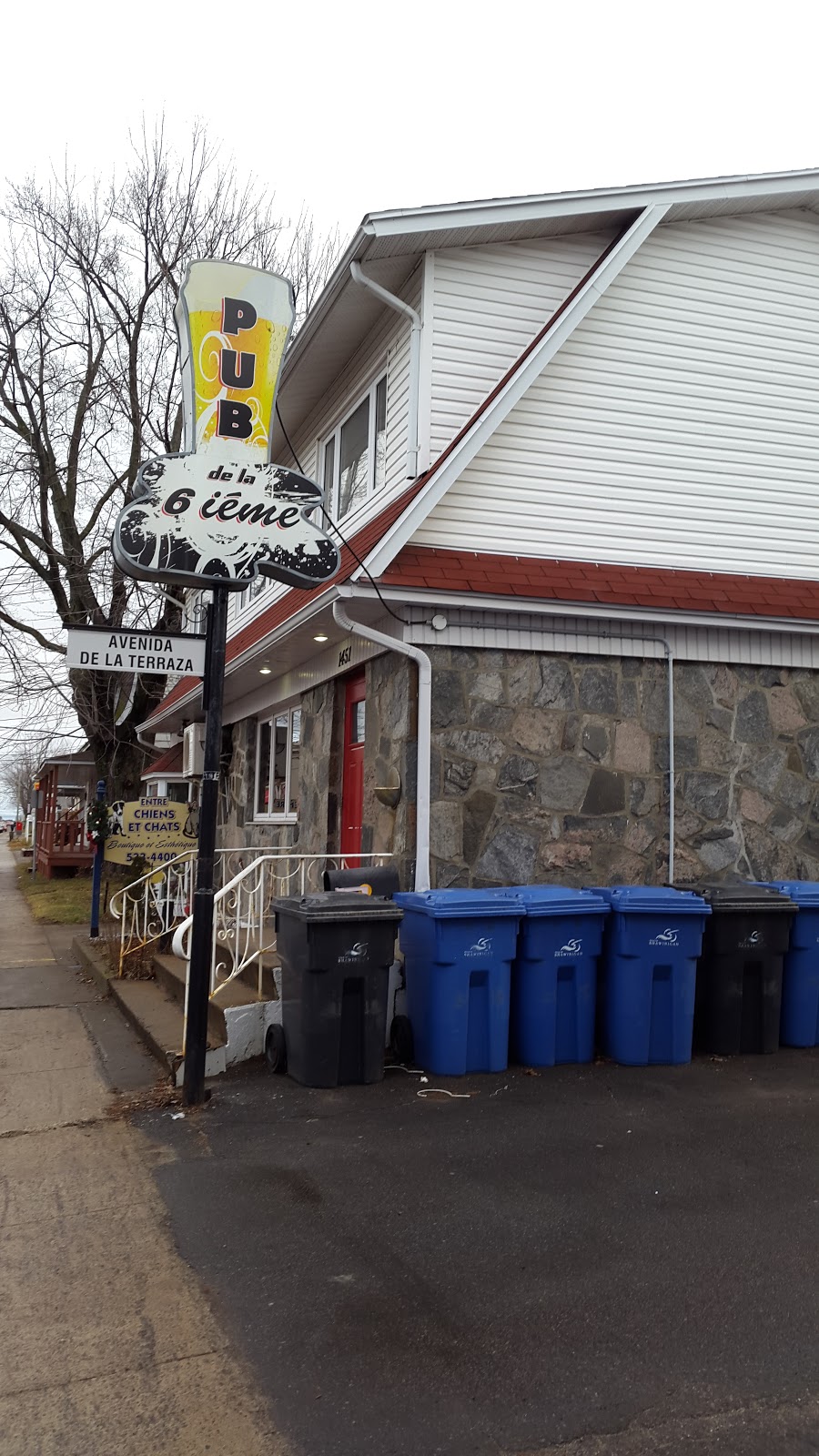 Pub De La 6E | 1451 Av. de Grand-Mère, Grand-Mère, QC G9T 2J9, Canada | Phone: (819) 979-3363