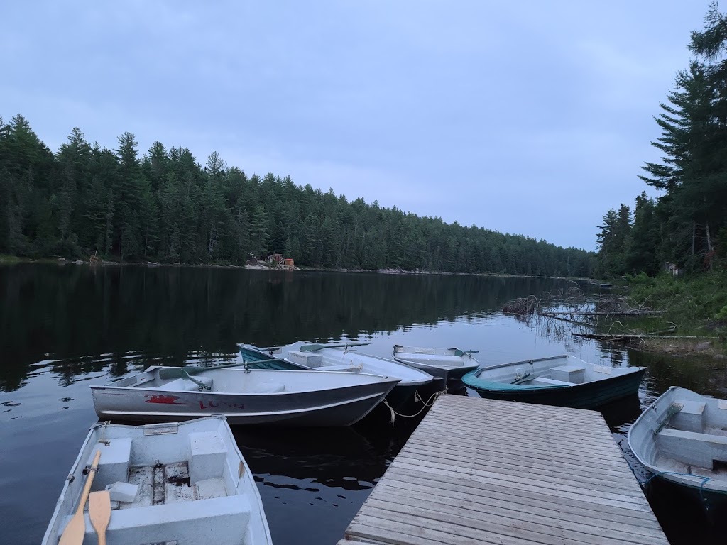 Pourvoirie Coin Lavigne | 5045 Parc du Mont Tremblant, Saint-Côme, QC J0K 2B0, Canada | Phone: (450) 883-1072