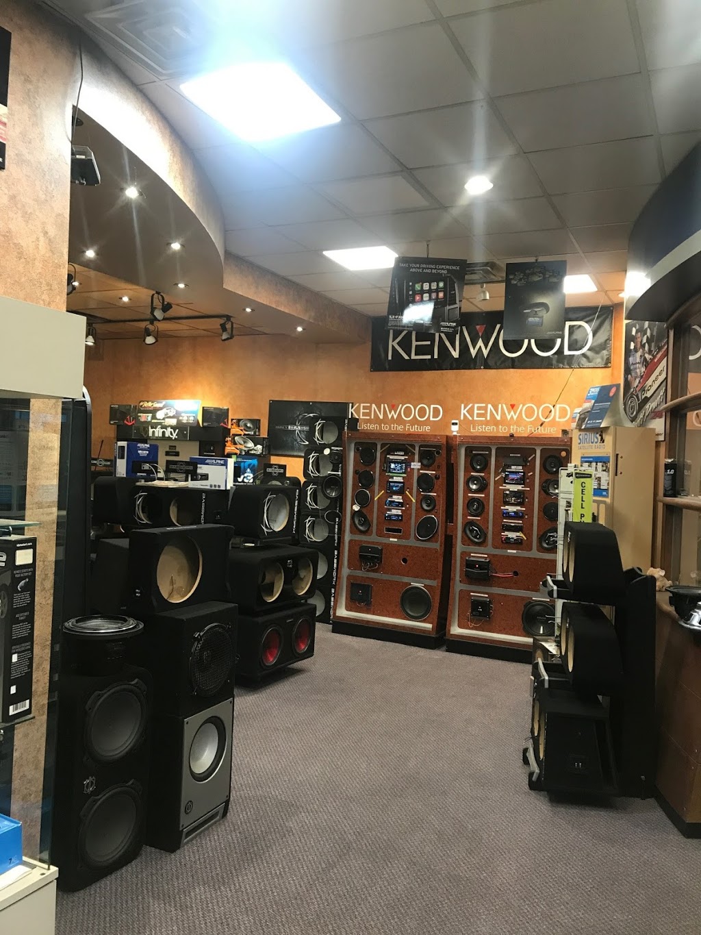 J D Car Stereo Inc | 10925 Chemin de la Côte-de-Liesse, Dorval, QC H9P 1A7, Canada | Phone: (514) 631-2102
