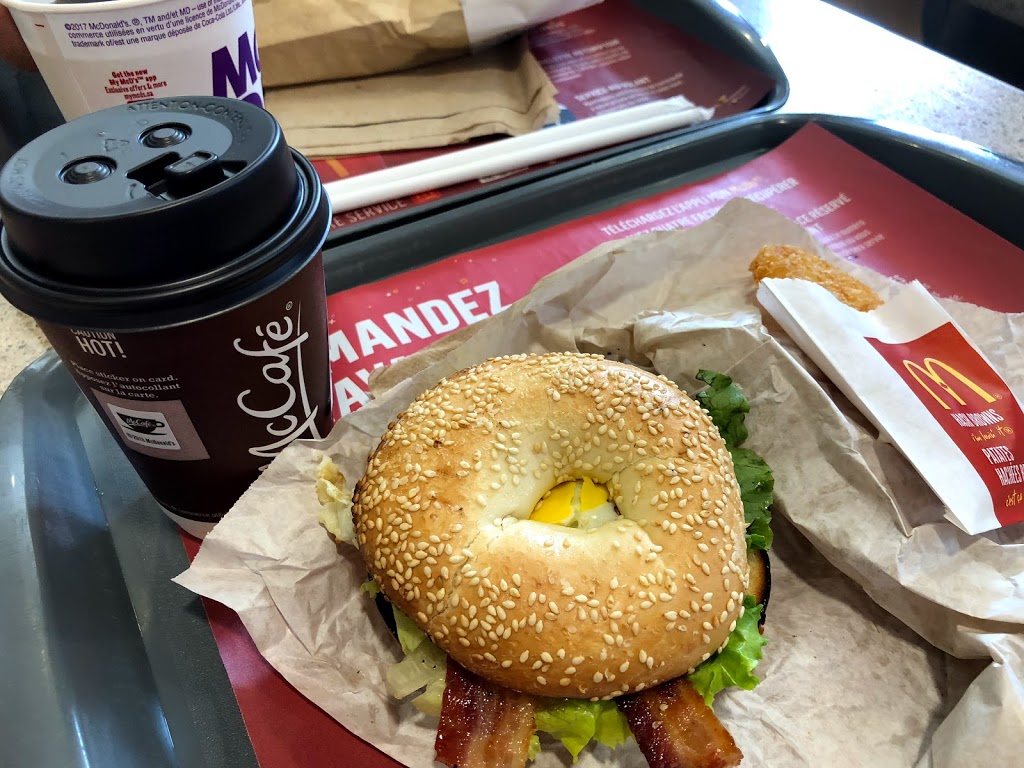 McDonalds | 17515 Rue Charles, Mirabel, QC J7J 1P3, Canada | Phone: (450) 434-1112