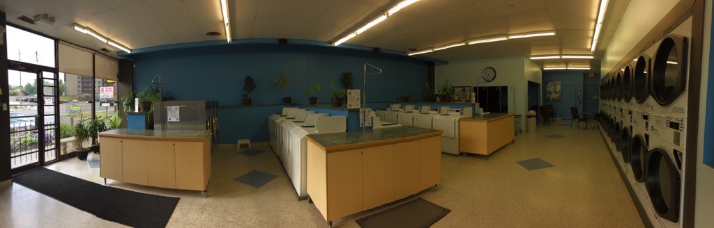 Paris Laundromat | 1543 Paris St, Sudbury, ON P3E 3B7, Canada | Phone: (705) 470-2231