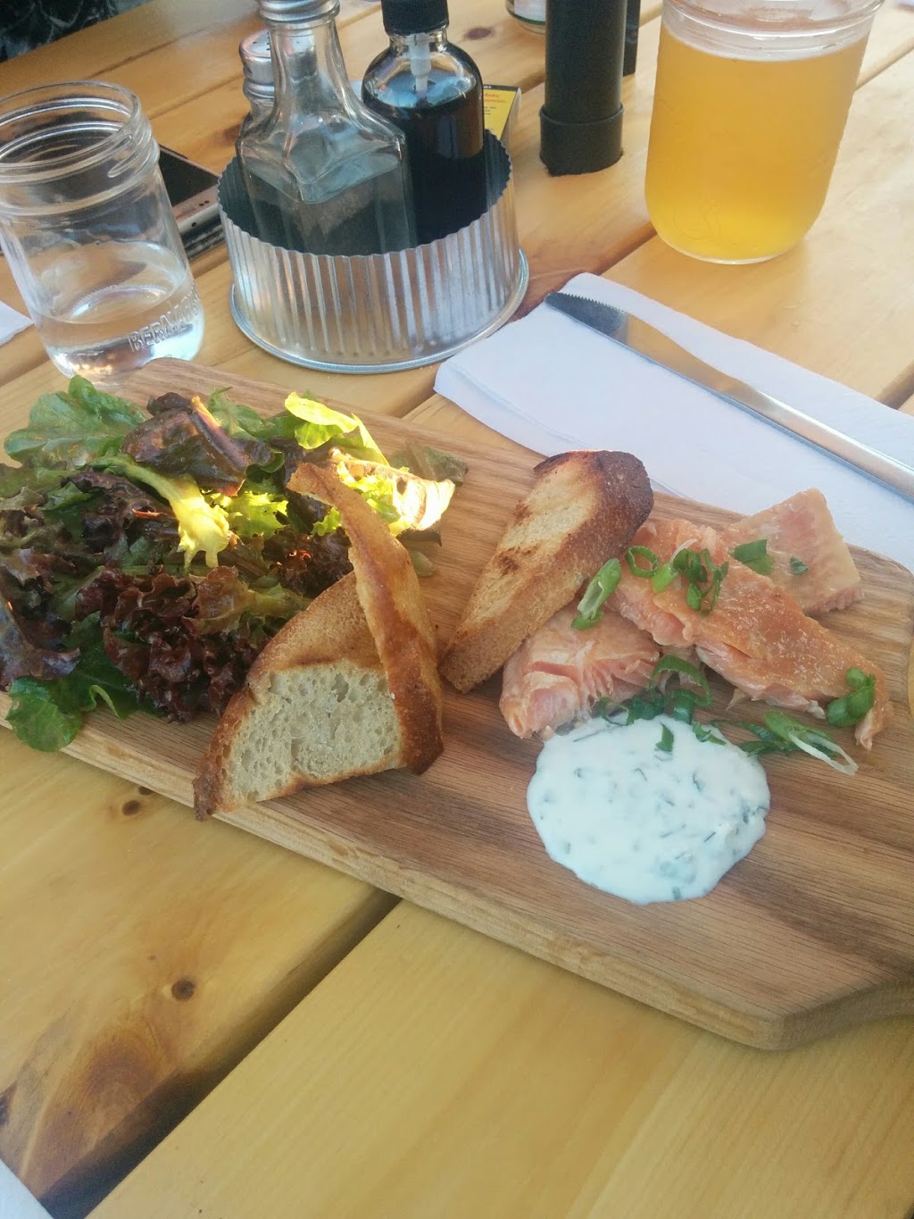 Brasserie 11 comtés | 225 Rue Pope, Cookshire-Eaton, QC J0B 1M0, Canada | Phone: (873) 825-7075