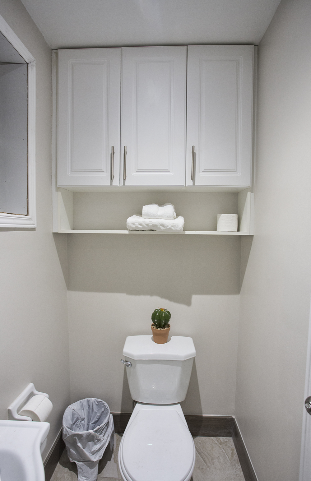 Toronto Rooms and Suites | 357 Spadina Ave, Toronto, ON M5T 2G3, Canada | Phone: (416) 571-5872