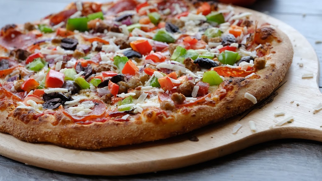 Plateau Pizza | 1410 Parkway Blvd, Coquitlam, BC V3E 3J7, Canada | Phone: (604) 552-8812