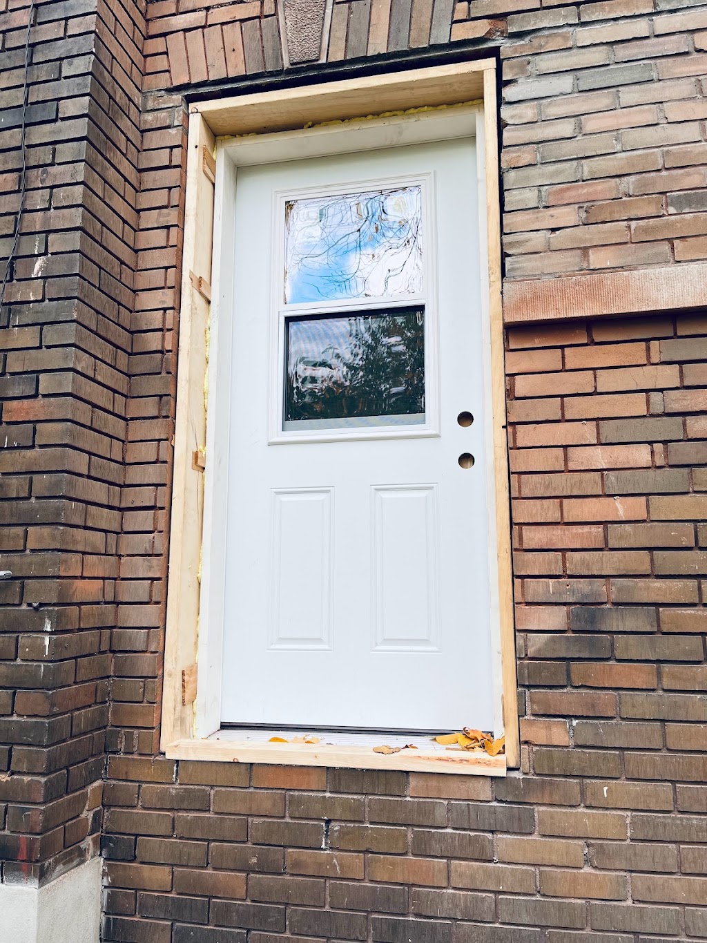 Williams siding and aluminum | 282 Chokecherry Cres, Waterloo, ON N2V 0C3, Canada | Phone: (647) 818-5685