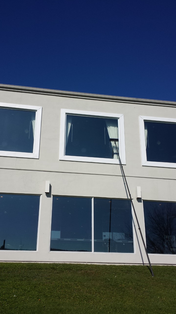 Services Résidentiels et Commerciaux | 1480 Bd Dionne, Saint-Georges, QC G5Y 3V8, Canada | Phone: (418) 222-8507