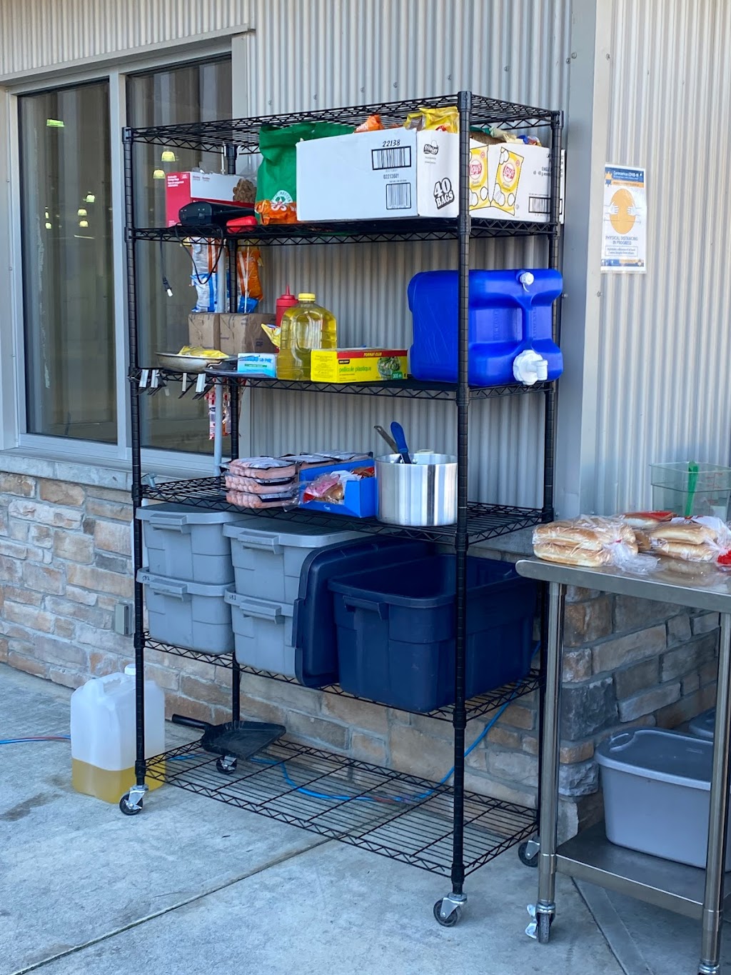 MAD EATS | 2945 Green Rd, Duncan, BC V9L 0C1, Canada | Phone: (250) 710-1925